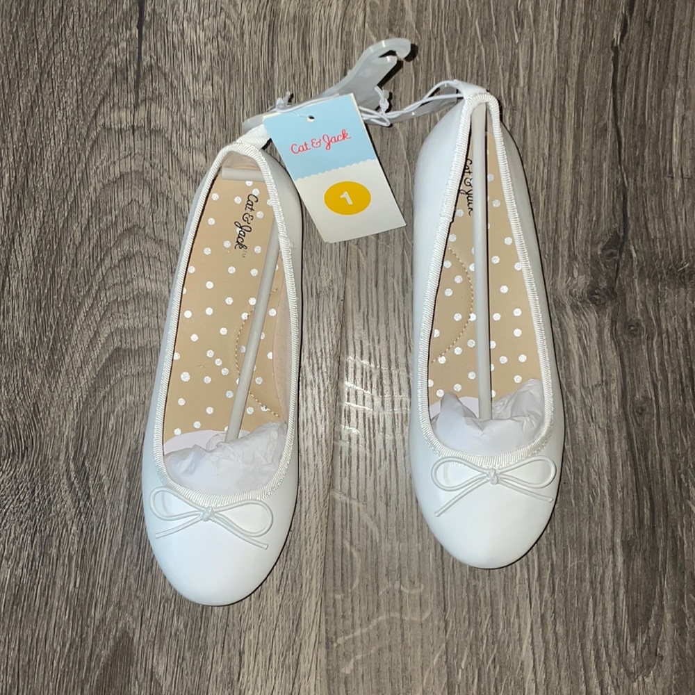 White flats for girls sz 1